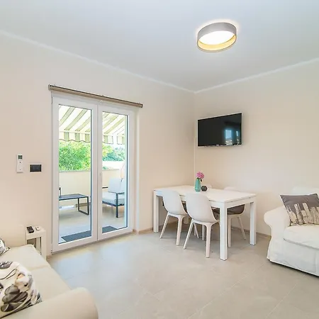 Guest house Vet-centar 4*
